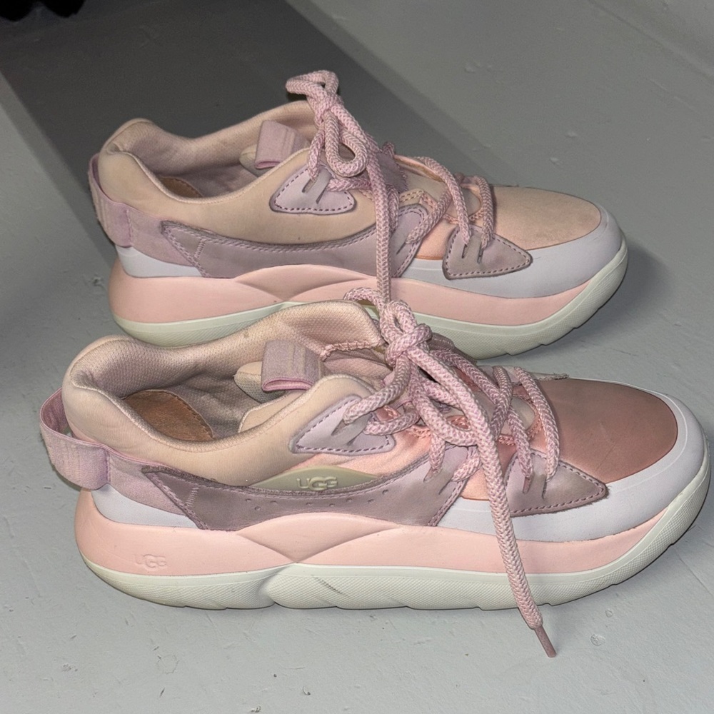 UGG Women's Pink and Cream Sneakers - Picture 7 of 13